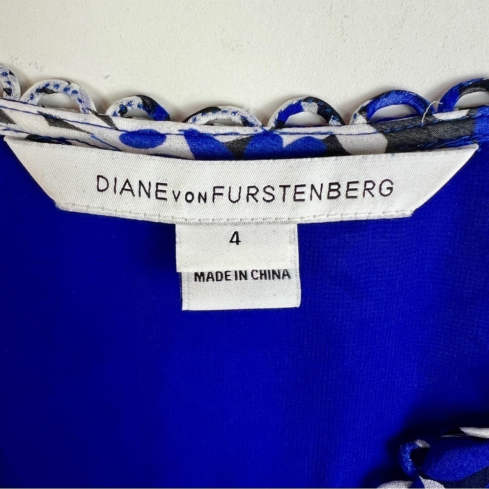 Diane von Furstenberg Aria Printed Silk Tunic Dress Blue Floral size 4 - Picture 3 of 11